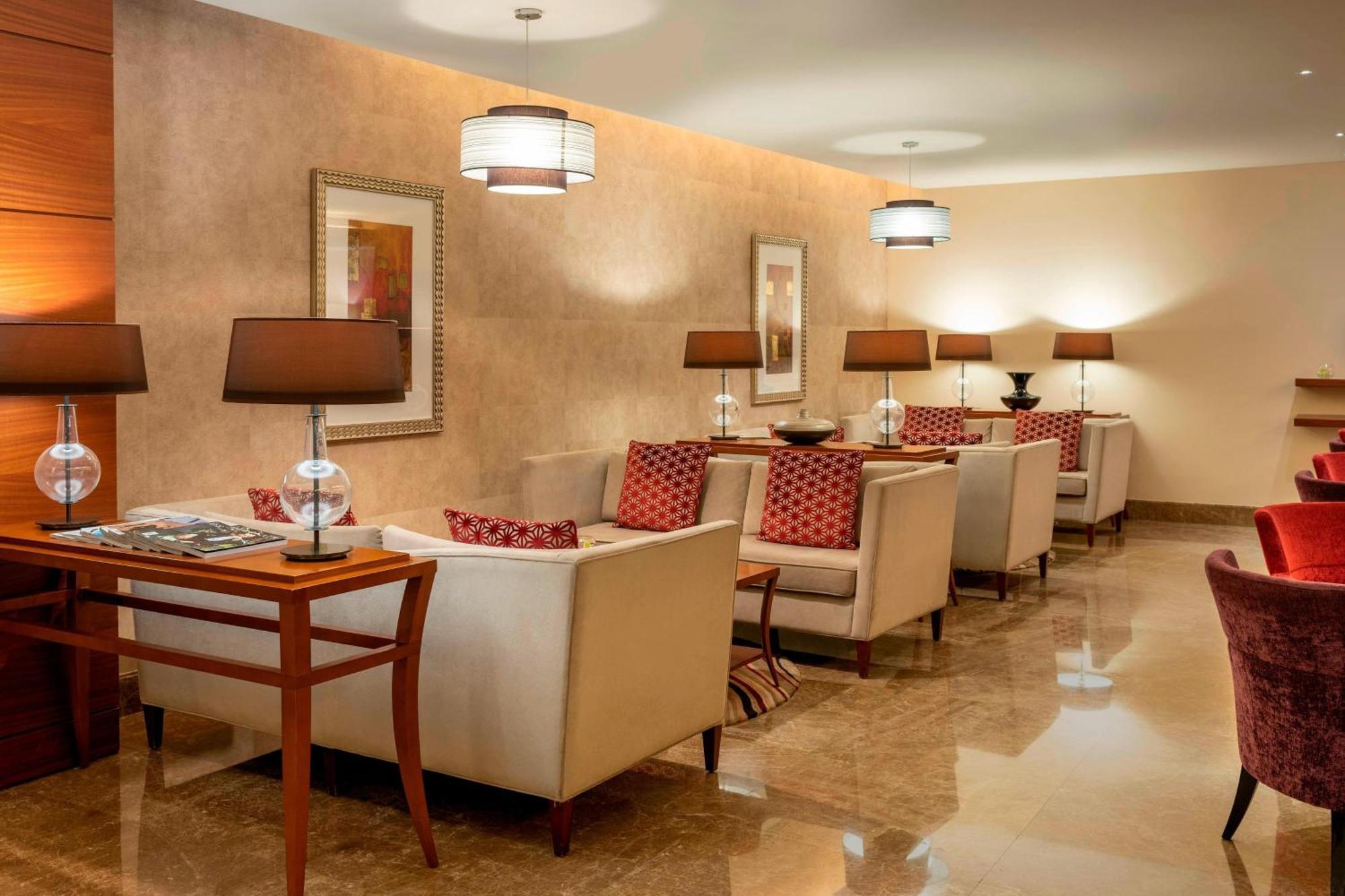 Sheraton Creek Hotel&towers